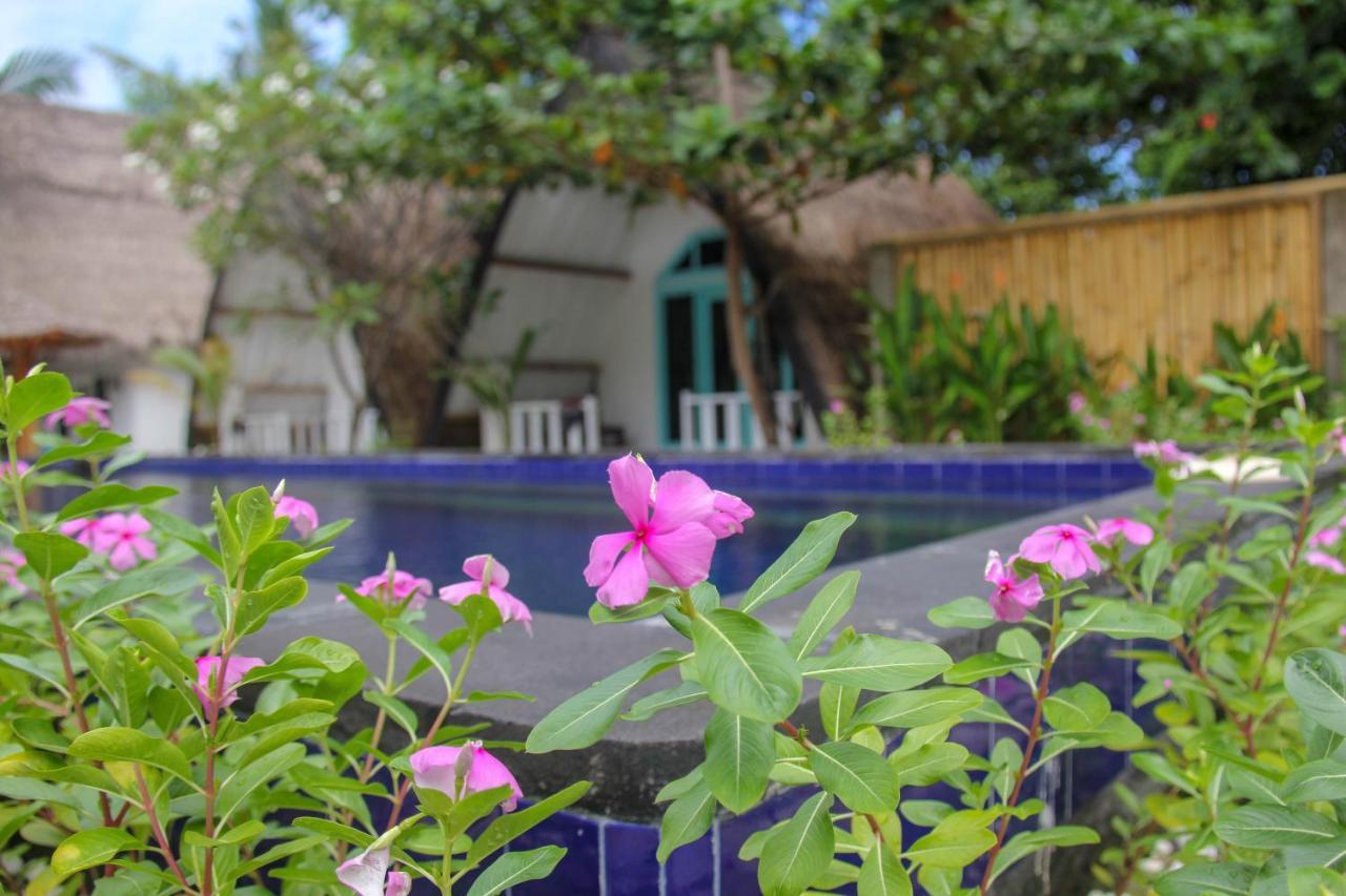Lucky'S Hostel Gili Air Ngoại thất bức ảnh