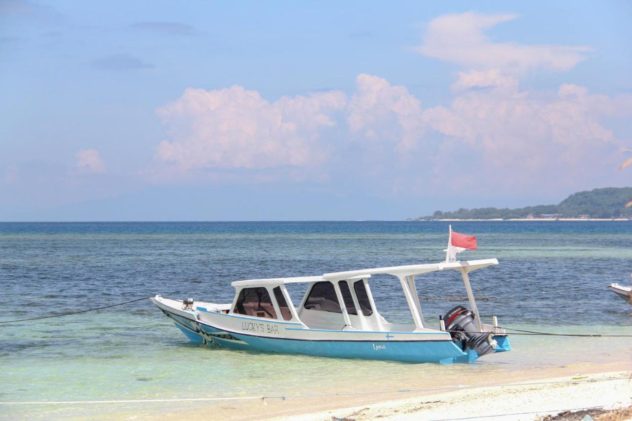 Lucky'S Hostel Gili Air Ngoại thất bức ảnh