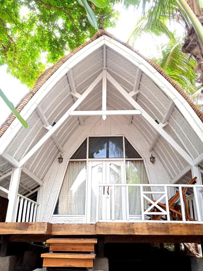 Lucky'S Hostel Gili Air Ngoại thất bức ảnh