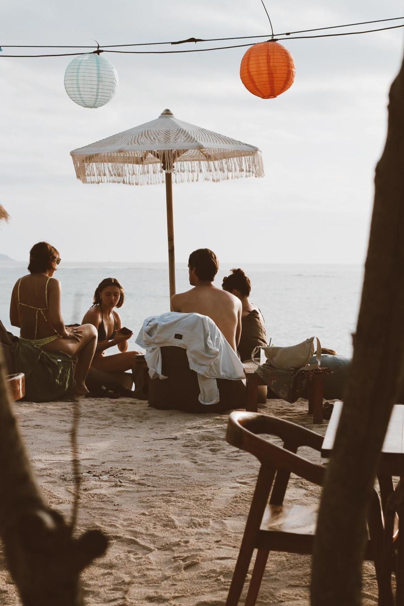 Lucky'S Hostel Gili Air Ngoại thất bức ảnh